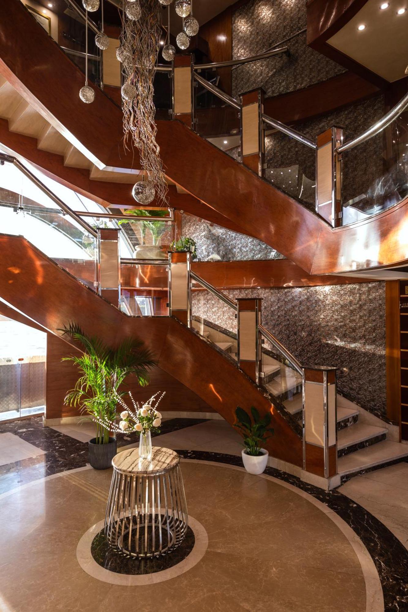 M/S Esmeralda Nile Cruise - 4 Or 7 Nights From Luxor Each Monday And 03 Nights From Aswan Each Friday Εξωτερικό φωτογραφία